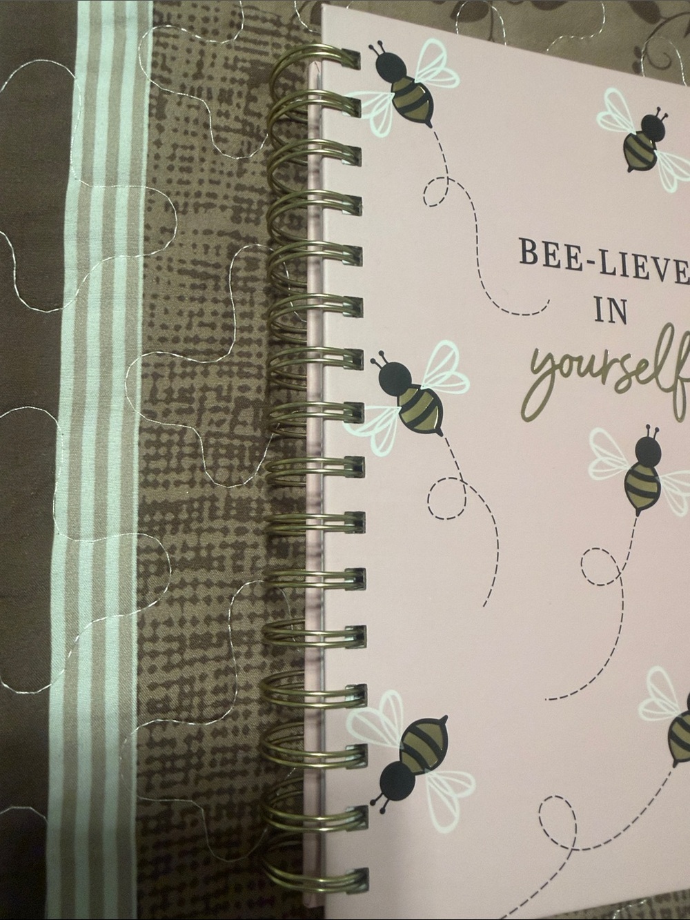 Bee-Lieve In Yourself Pink Spiral Notebook with Daisy Top Pen - Picture 6 of 6